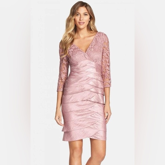 Adrianna Papell Dresses & Skirts - Adrianna Papell Ash Rose V-Neck Lace Bodice Tiered Sheath Mini Dress Size 6